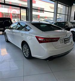 تويوتا أفالون